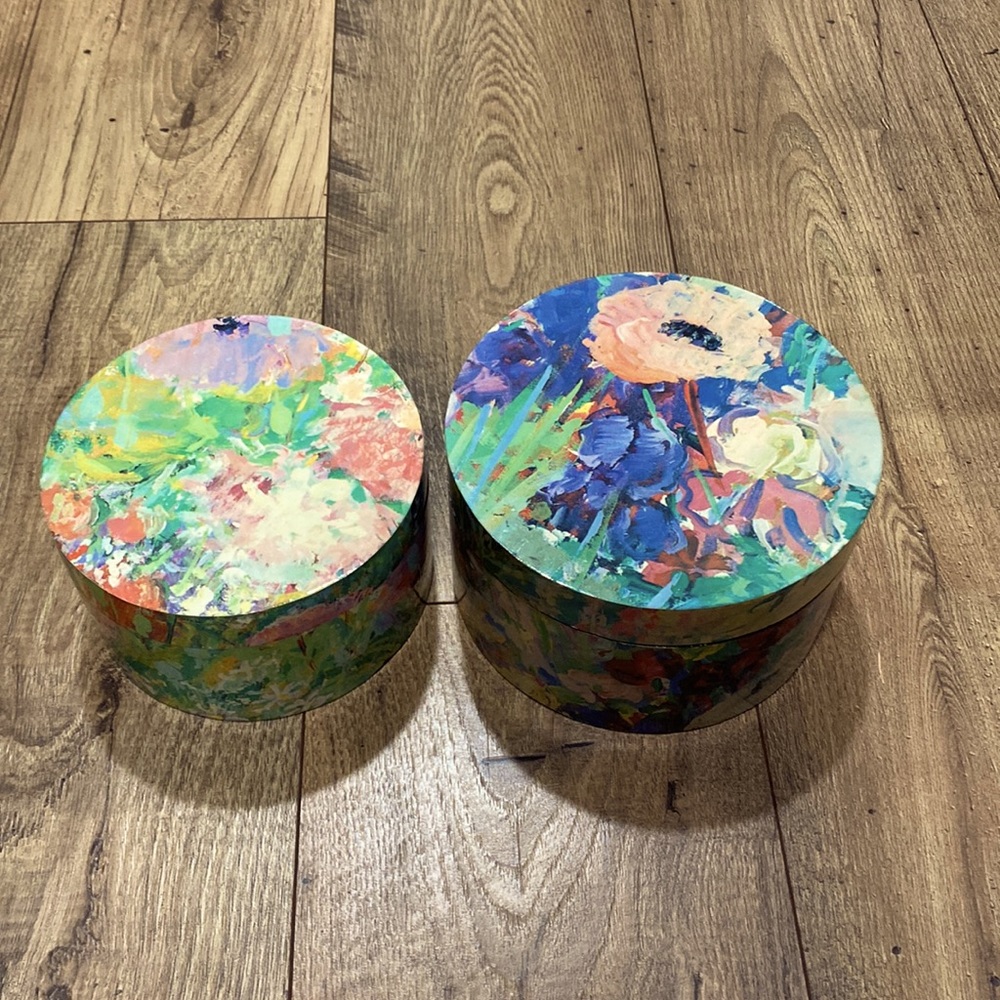 Decorative Round Box set
